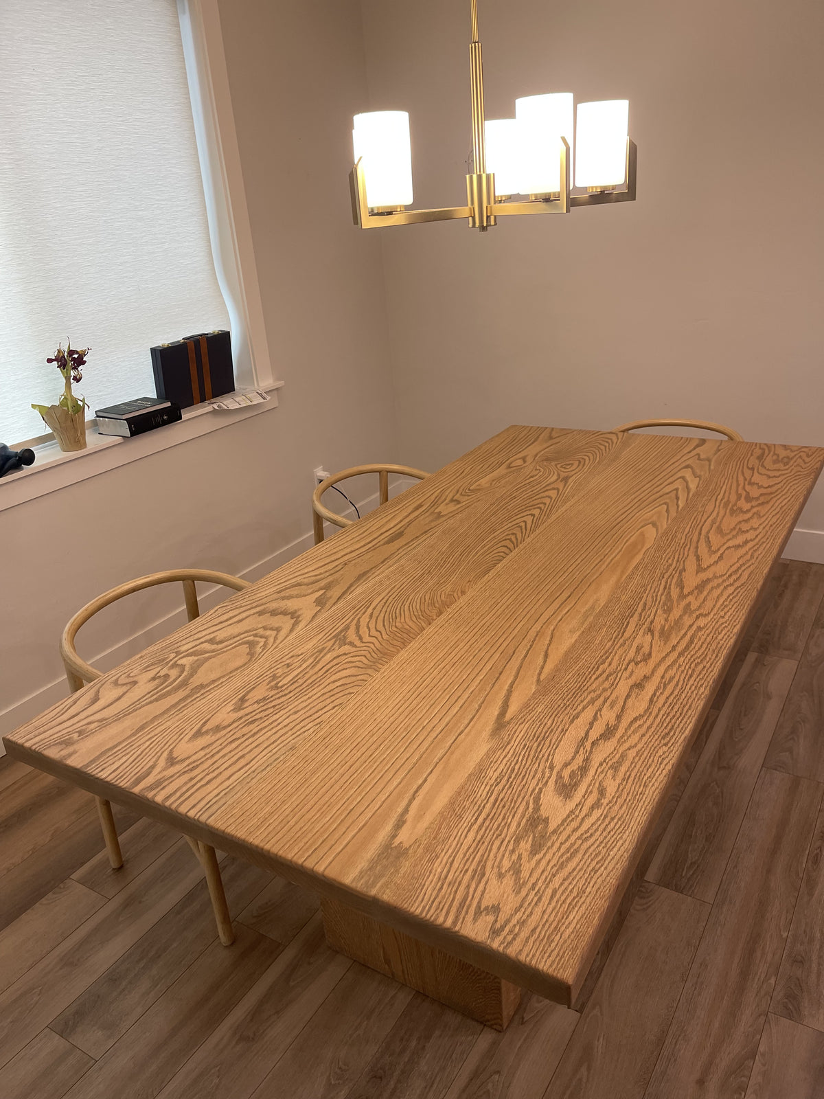 The Lowe Dining Table