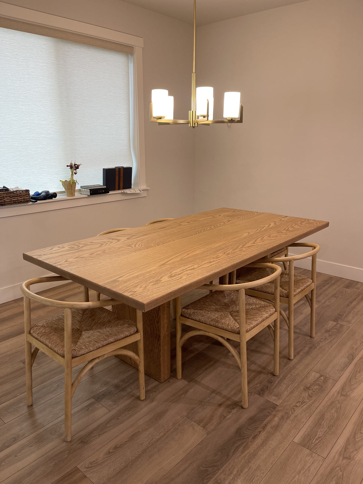 The Lowe Dining Table