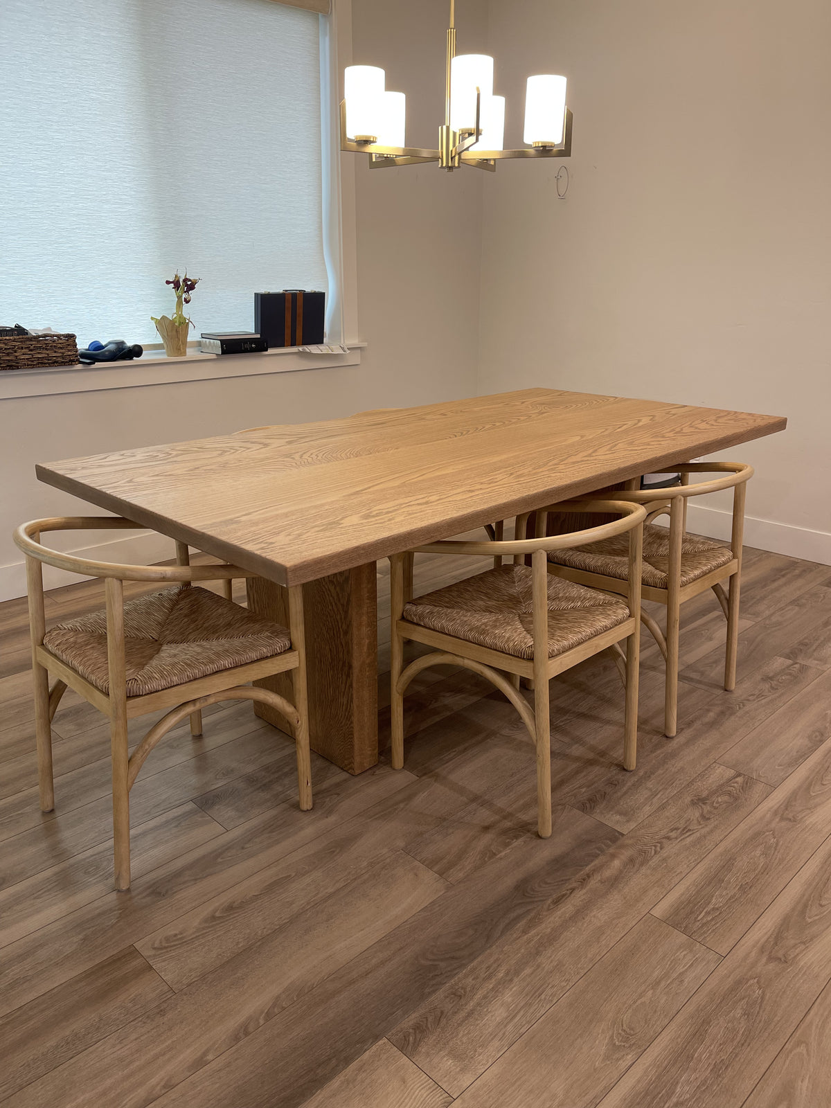 The Lowe Dining Table